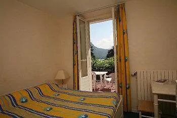Du Hotel 3*