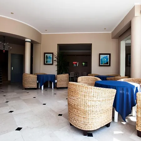Du Hotel 3*
