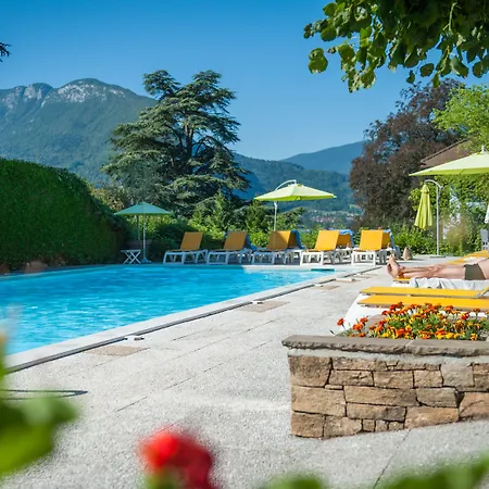 Du Hotel