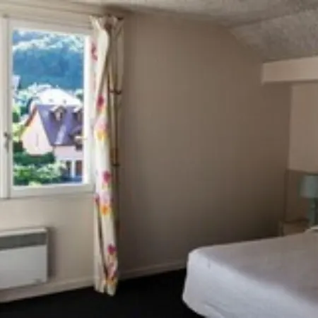 Du Hotel 3*