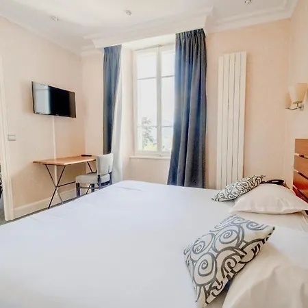 Du Hotel 3*